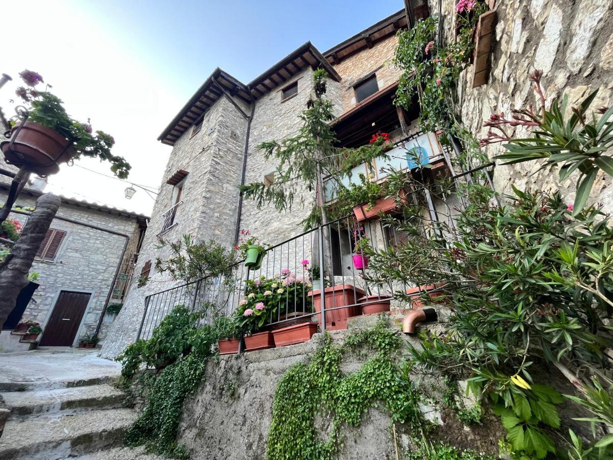 Appartamento A Valle San Martino Di سبوليتو المظهر الخارجي الصورة